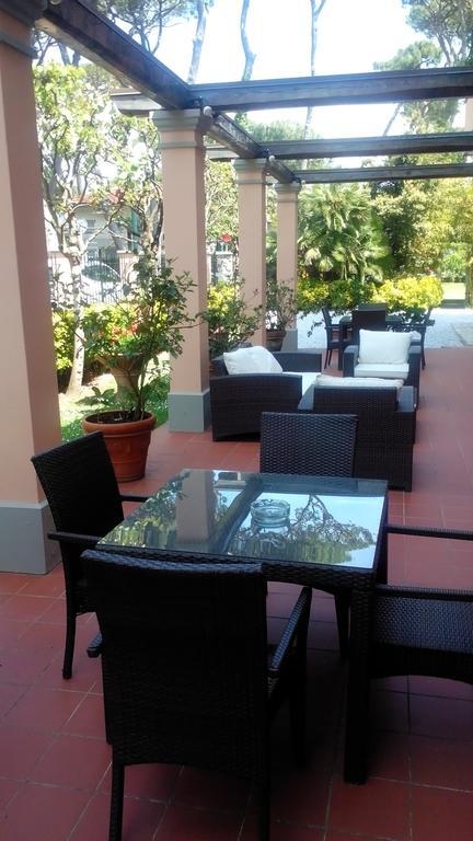 Hotel Astor Victoria Forte dei Marmi Exterior photo